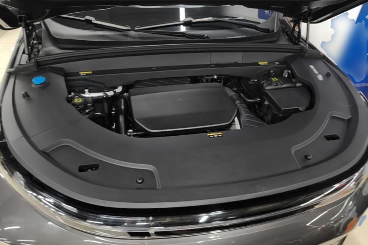 Used Li Auto L7 2024 Pro Model Engine Bay