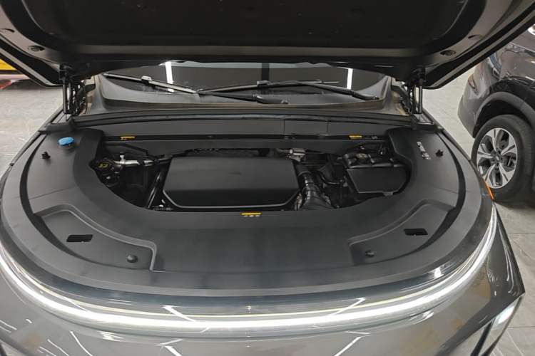 Used Li Auto L7 2024 MAX Model Engine Bay