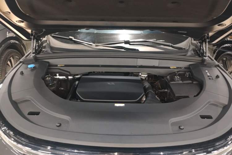 Used Li Auto L7 2024 MAX Model Engine Bay