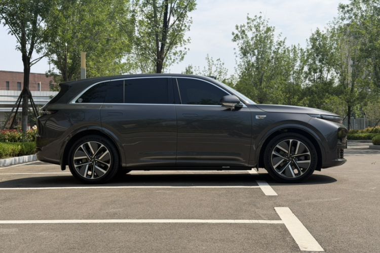 Used Li Auto L7 2024 MAX Model Exterior 2