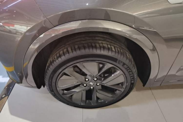 Used Li Auto L7 2024 Ultra Model Exterior 4