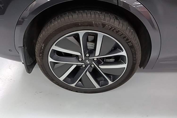 Used Li Auto L7 2024 MAX Model Exterior 5