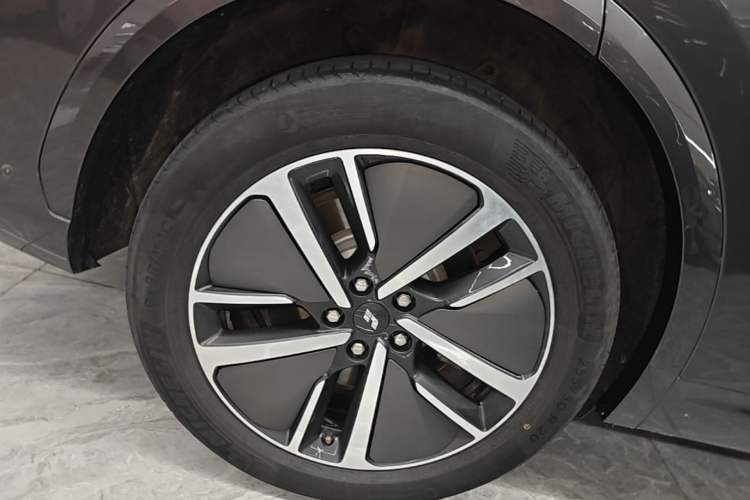 Used Li Auto L7 2024 MAX Model Exterior 5
