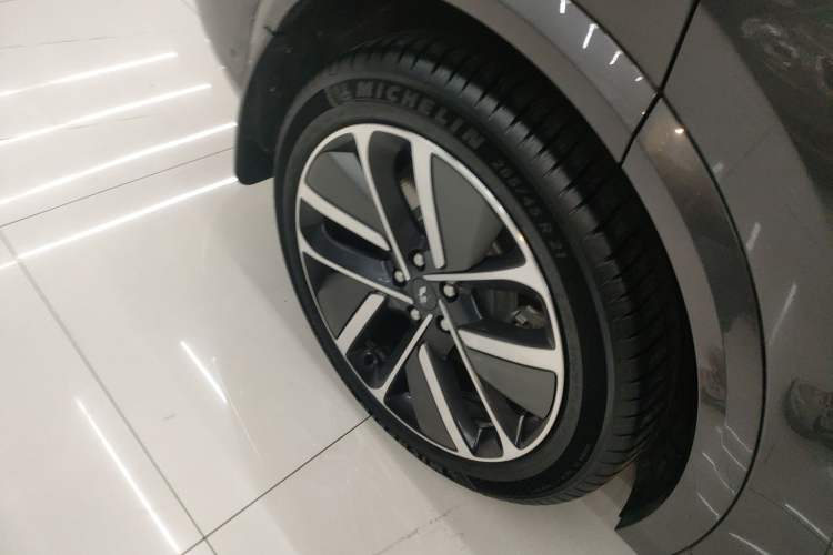 Used Li Auto L7 2024 Pro Model Exterior 8