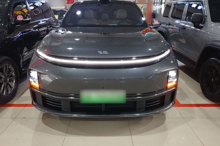 Used Li Auto L7 2024 MAX Model Front