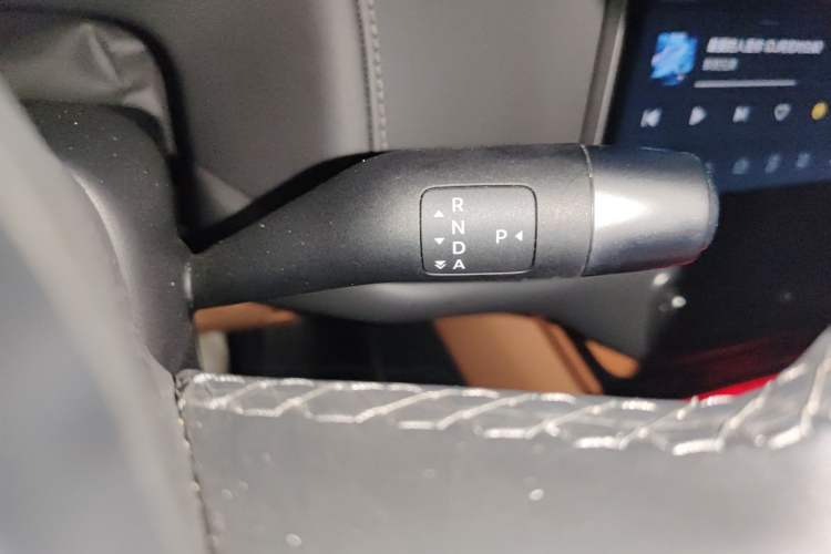 Used Li Auto L7 2024 MAX Model Gear Lever
