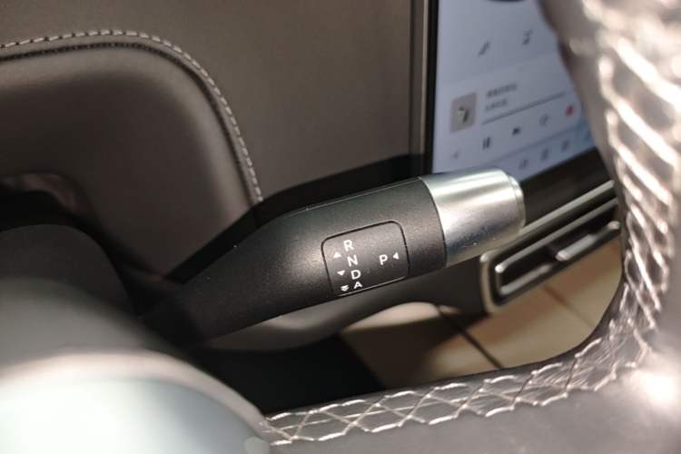 Used Li Auto L7 2024 MAX Model Gear Lever