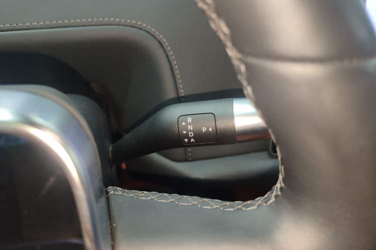 Used Li Auto L7 2024 MAX Model Gear Lever
