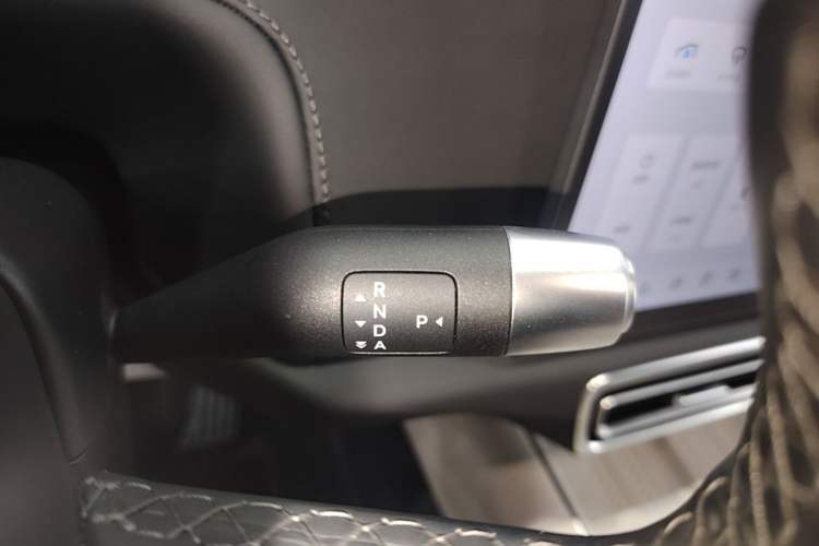 Used Li Auto L7 2024 MAX Model Gear Lever