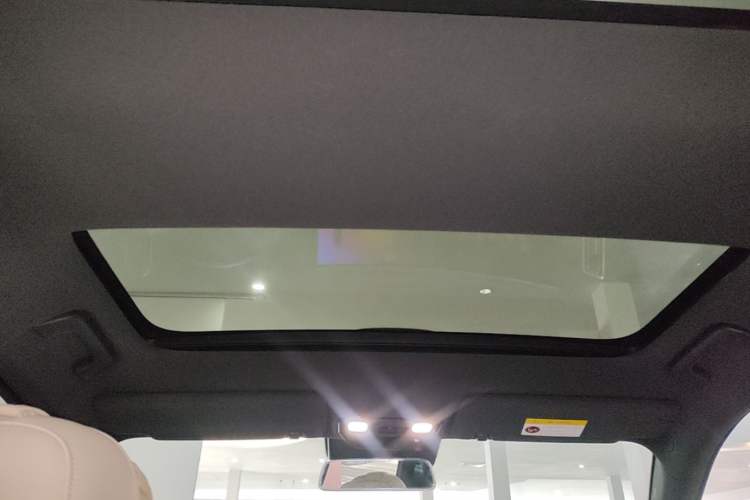 Used Li Auto L7 2024 MAX Model Headliner