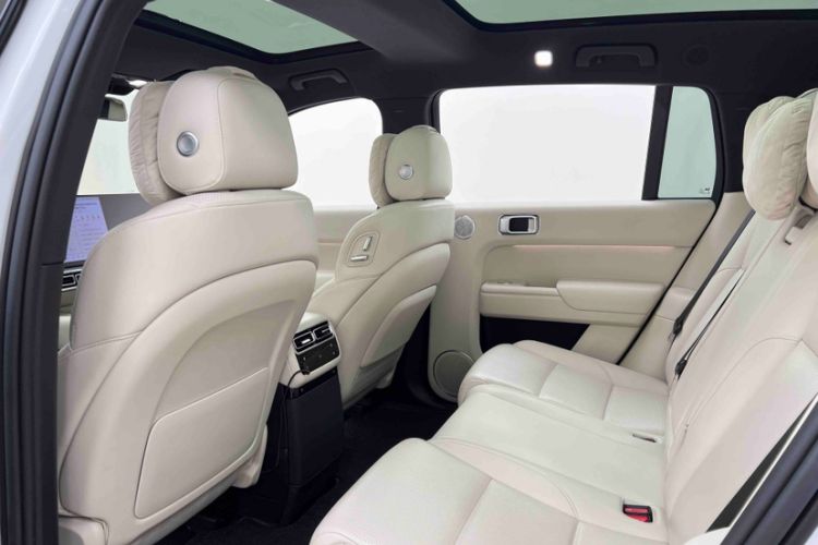 Used Li Auto L7 2024 MAX Model Interior 4
