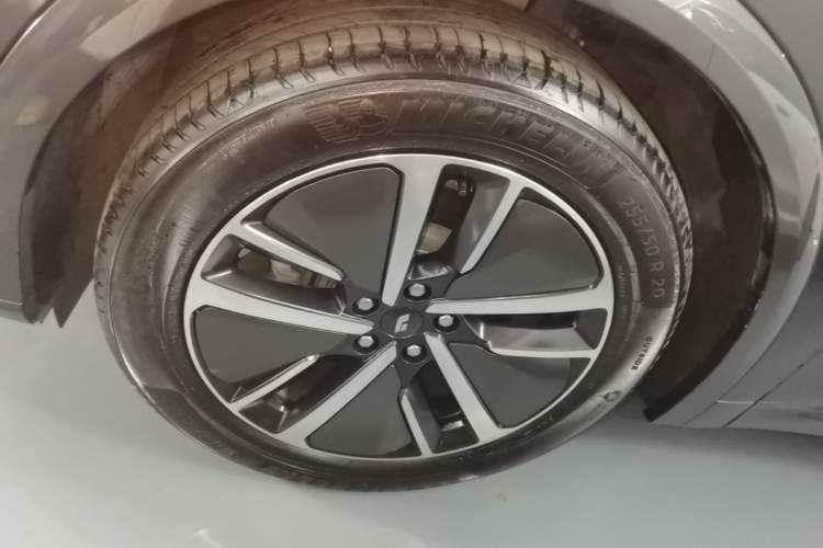 Used Li Auto L7 2024 Pro Model Left Front Wheel Hub