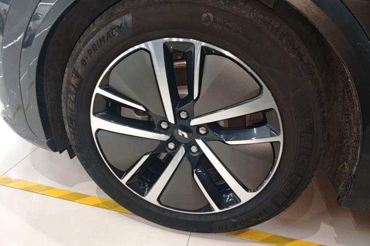 Used Li Auto L7 2024 MAX Model Left Front Wheel Hub