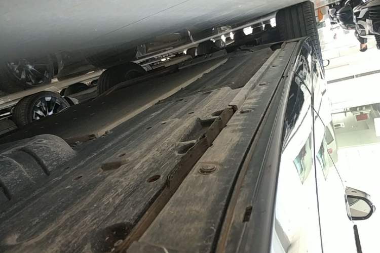 Used Li Auto L7 2024 MAX Model Left Side Sill