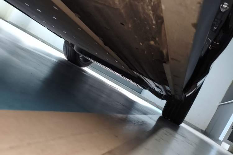 Used Li Auto L7 2024 Ultra Model Left Side Sill