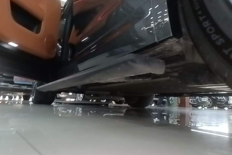 Used Li Auto L7 2024 Ultra Model Left Side Sill