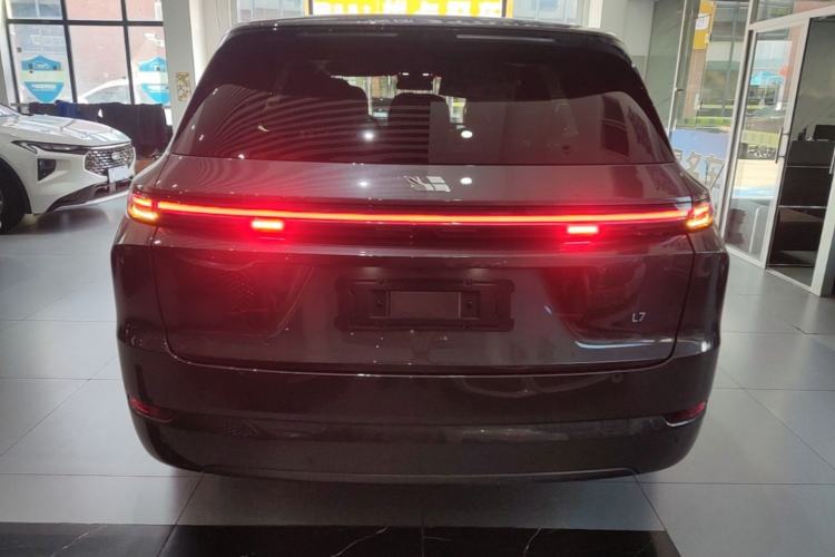 Used Li Auto L7 2024 Pro Model Rear