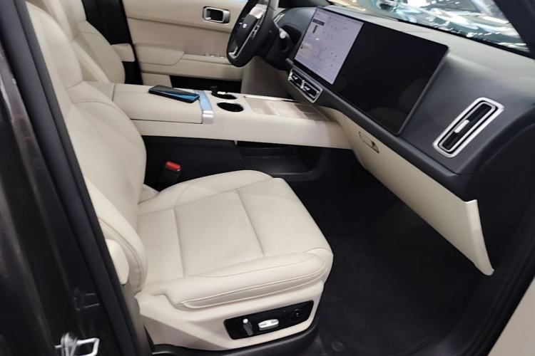 Used Li Auto L7 2024 Ultra Model Right Front Seat