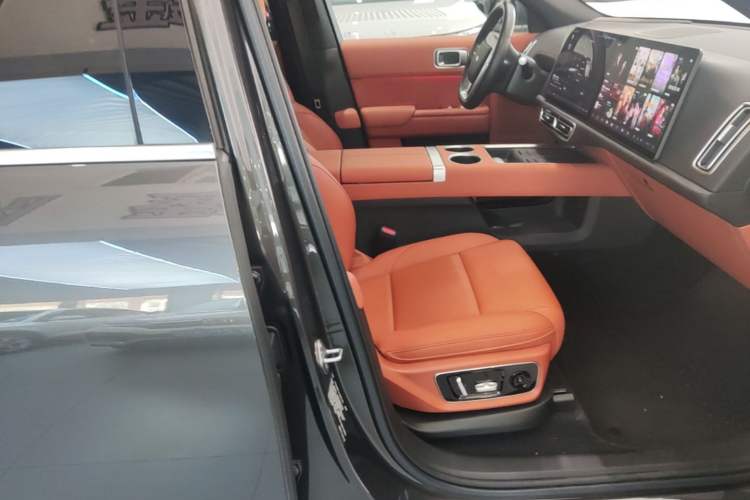 Used Li Auto L7 2024 Pro Model Right Front Seat