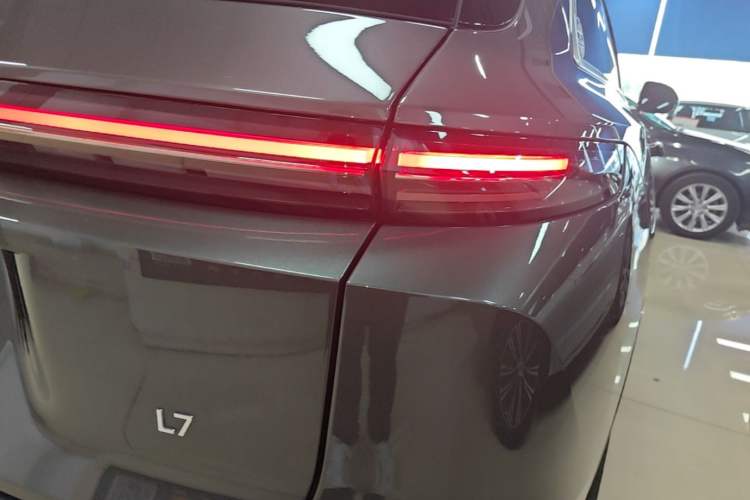 Used Li Auto L7 2024 MAX Model Right Rear Taillight