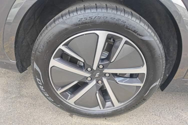 Used Li Auto L7 2024 Pro Model Right Rear Wheel Hub