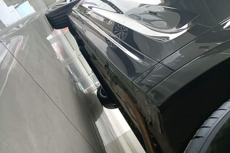 Used Li Auto L7 2024 Ultra Model Right Side Sill