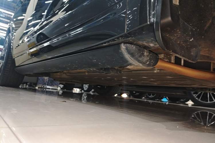 Used Li Auto L7 2024 Ultra Model Right Side Sill