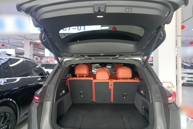 Used Li Auto L7 2024 Pro Model Trunk
