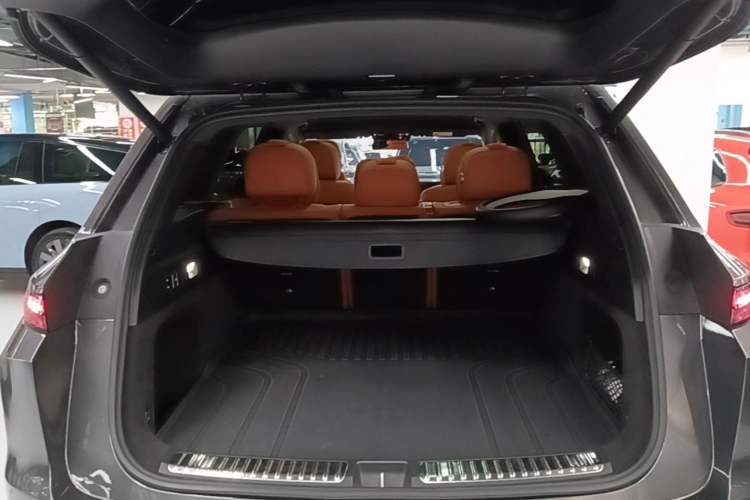 Used Li Auto L7 2024 MAX Model Trunk