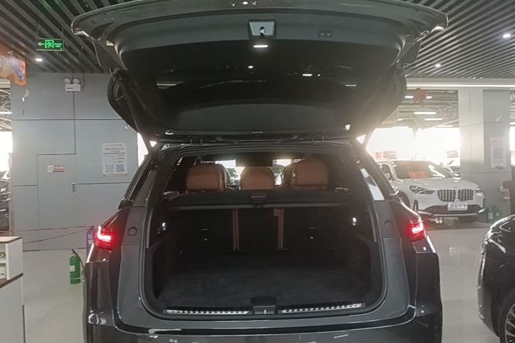 Used Li Auto L7 2024 Ultra Model Trunk