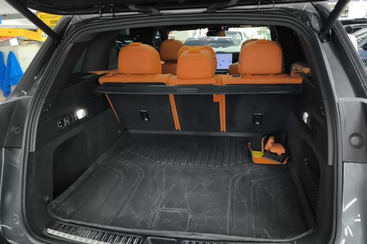 Used Li Auto L7 2024 Pro Model Trunk