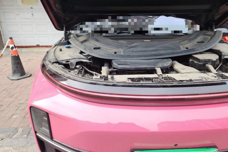 Used Li Auto L7 2024 Pro Model Engine Bay Right