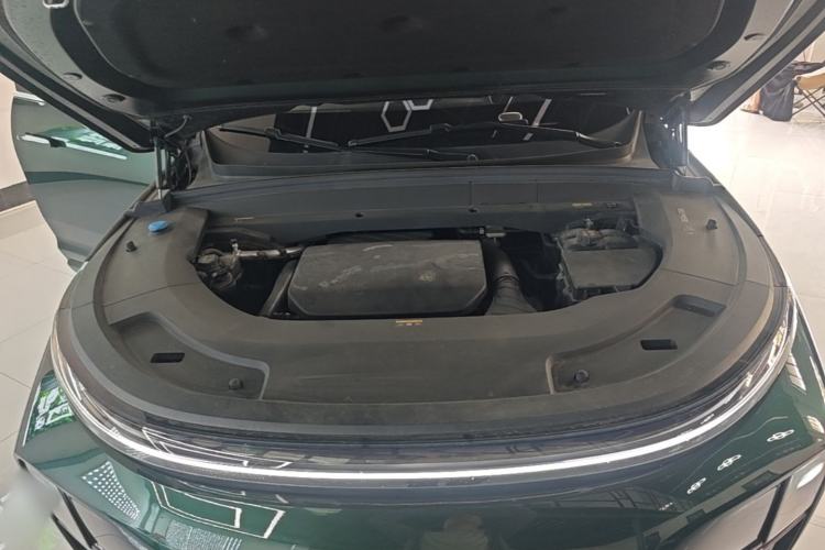 Used Li Auto L7 2024 MAX Model Engine Bay