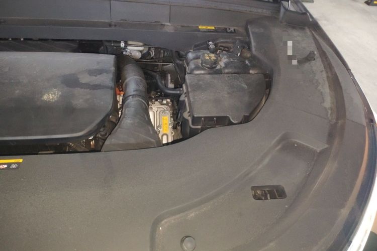 Used Li Auto L7 2024 MAX Model Engine Bay Left