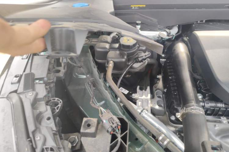 Used Li Auto L7 2024 MAX Model Engine Bay Right