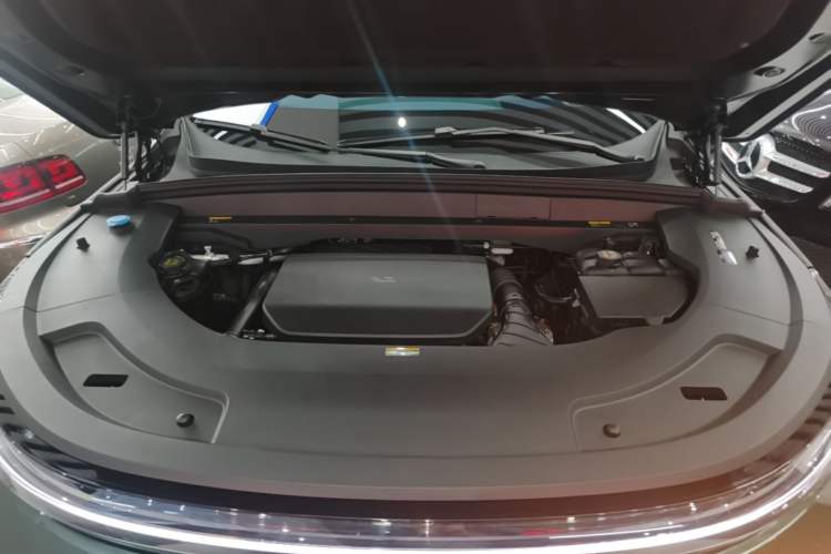 Used Li Auto L7 2024 MAX Model Engine Bay