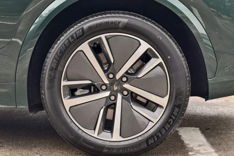 Used Li Auto L7 2024 Pro Model Exterior 6