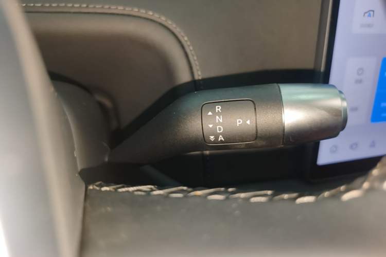 Used Li Auto L7 2024 MAX Model Gear Lever