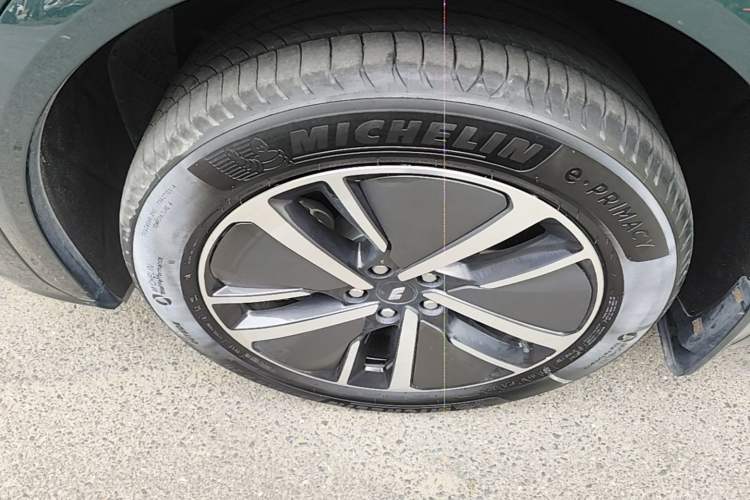 Used Li Auto L7 2024 MAX Model Left Front Wheel Hub