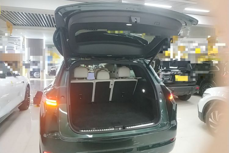 Used Li Auto L7 2024 MAX Model Trunk