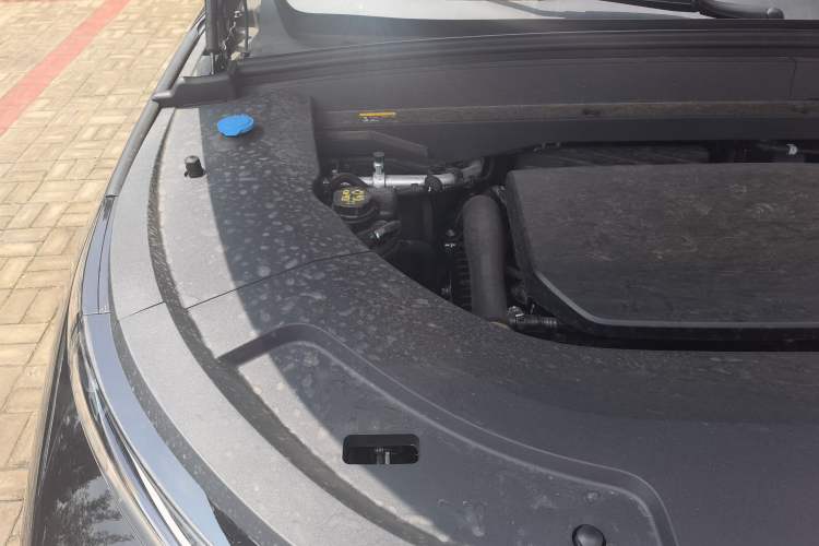 Used Li Auto L7 2024 Pro Model Engine Bay Right