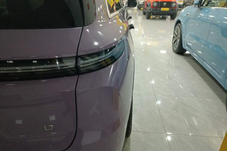 Used Li Auto L7 2024 Ultra Model Exterior 3