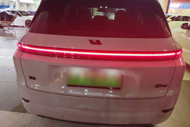 Used Li Auto L7 2024 MAX Model Exterior 4