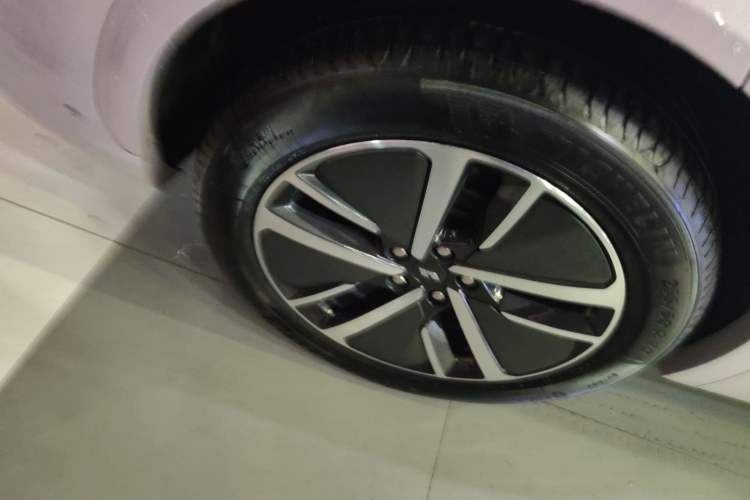 Used Li Auto L7 2024 MAX Model Exterior 8