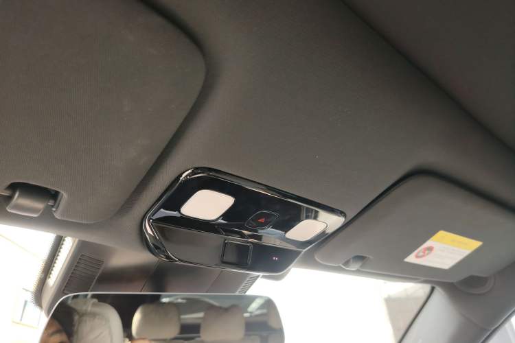 Used Li Auto L7 2024 MAX Model Headliner