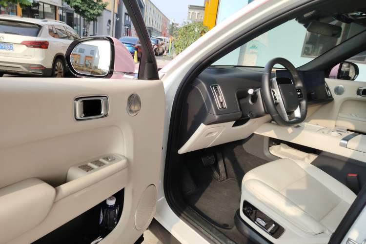 Used Li Auto L7 2024 MAX Model Interior 3
