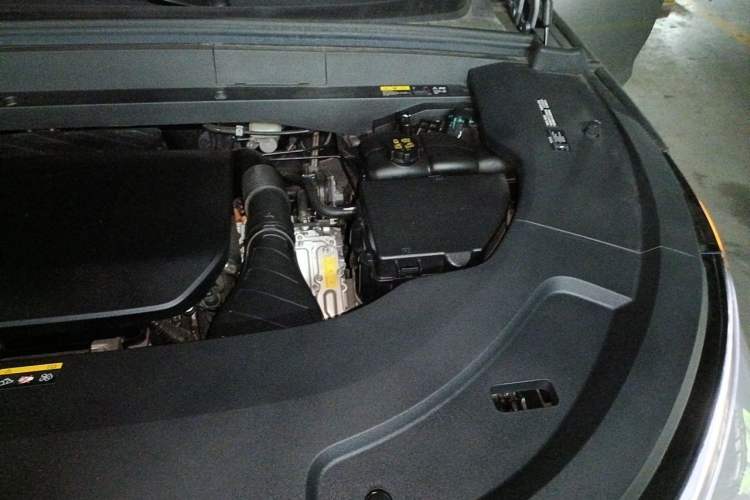 Used Li Auto L7 2024 MAX Model Engine Bay Left
