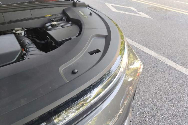 Used Li Auto L7 2024 Ultra Model Engine Bay Left