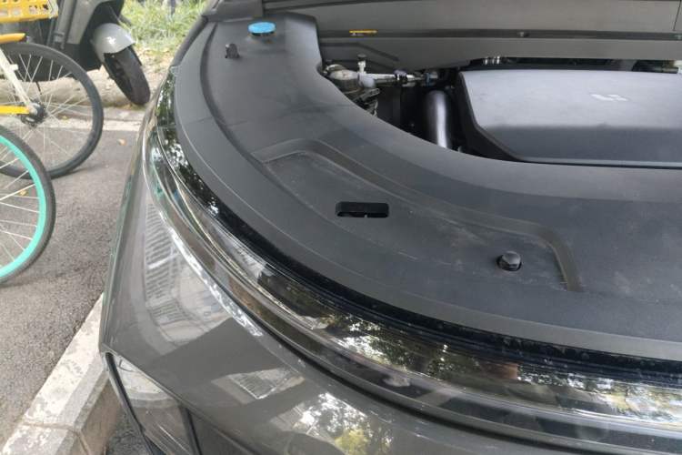Used Li Auto L7 2024 Ultra Model Engine Bay Right