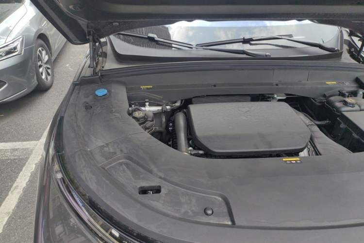 Used Li Auto L7 2024 MAX Model Engine Bay Right